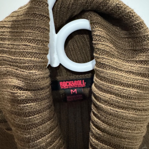 ROCK&ROLL denim, fashion turtleneck with aztec design (M) - Picture 3 of 4